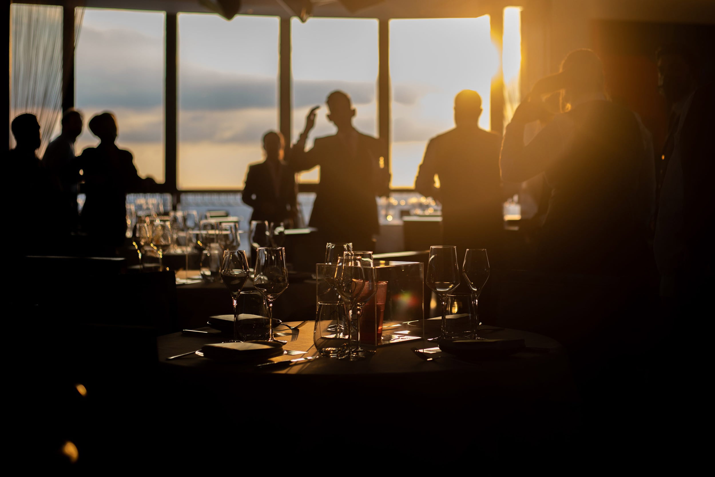 Restaurant Mayfair Friday Horizon