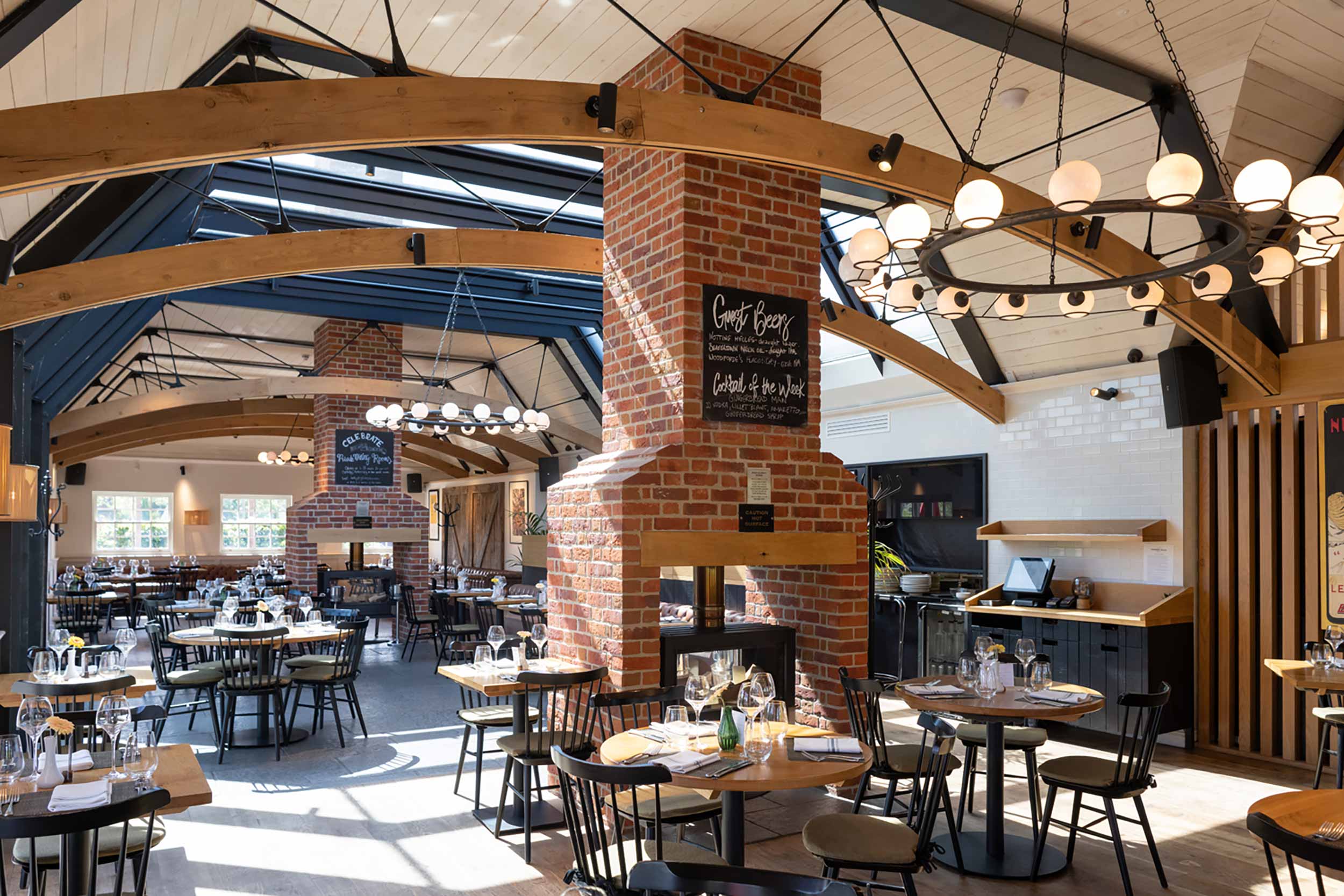 Restaurant Pub near me Beer Garden Essex Chelmsford Sunday Roast Treat Mother's Day