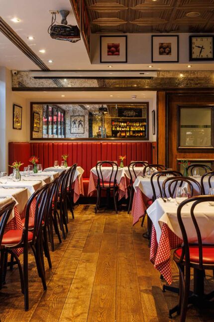 Restaurant Cocktail Bar Pub Spitalfields Market French Brasserie Style Dining in London with Private Dining at Galvin Bistrot & Bar.