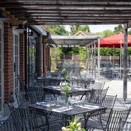 Families enjoying May Bank Holiday fun and live entertainment at Galvin Green Man Essex.