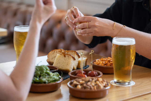 Best pub bar restaurant Essex Chelmsford live jazz tapas evenings