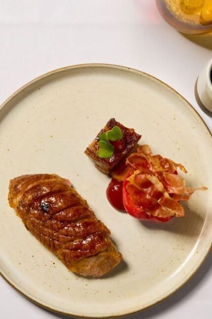 Galvin La Chapelle: Upscale Sunday roast beef with rich red wine gravy in Spitalfields.