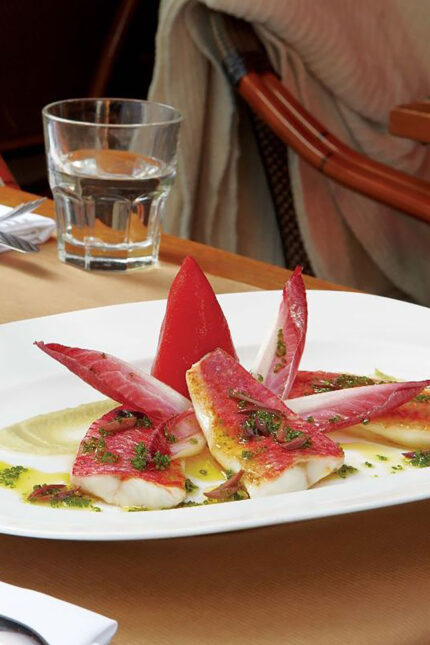 Sunday roast lunch in London best traditional beef dishes, experience the special upcoming dish of the month at Galvin Restaurants.