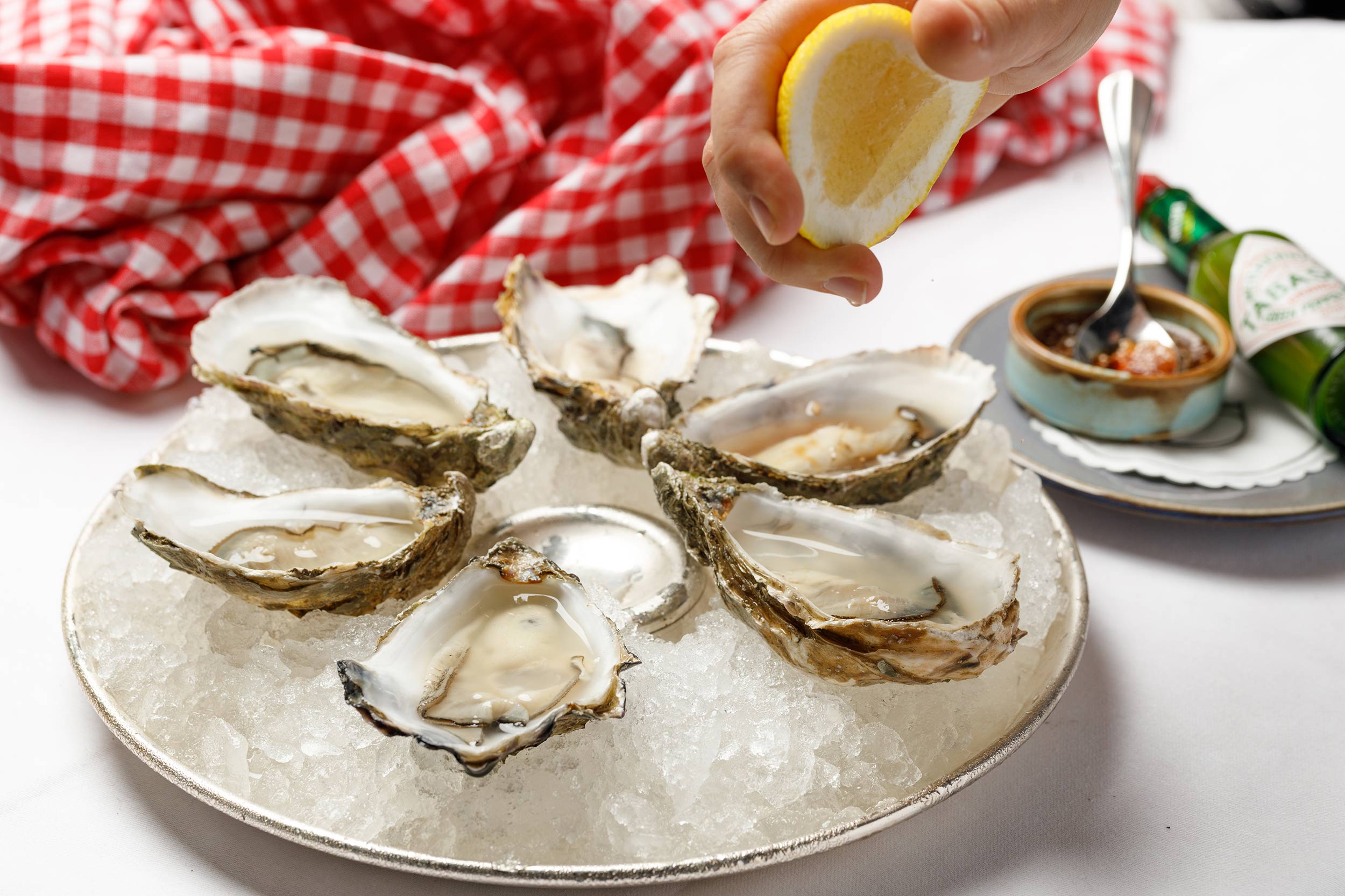 Oyster Hour at Galvin Bistrot & Bar